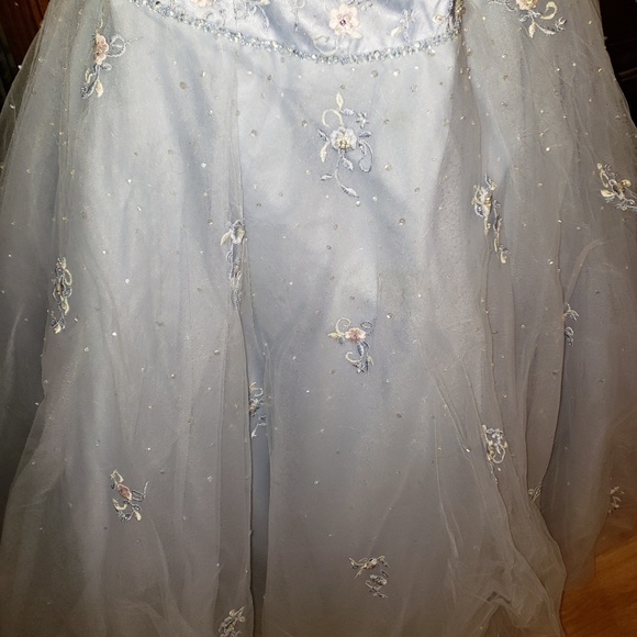 Beautifully beaded prom/ pageant dress - Picture 3 of 3